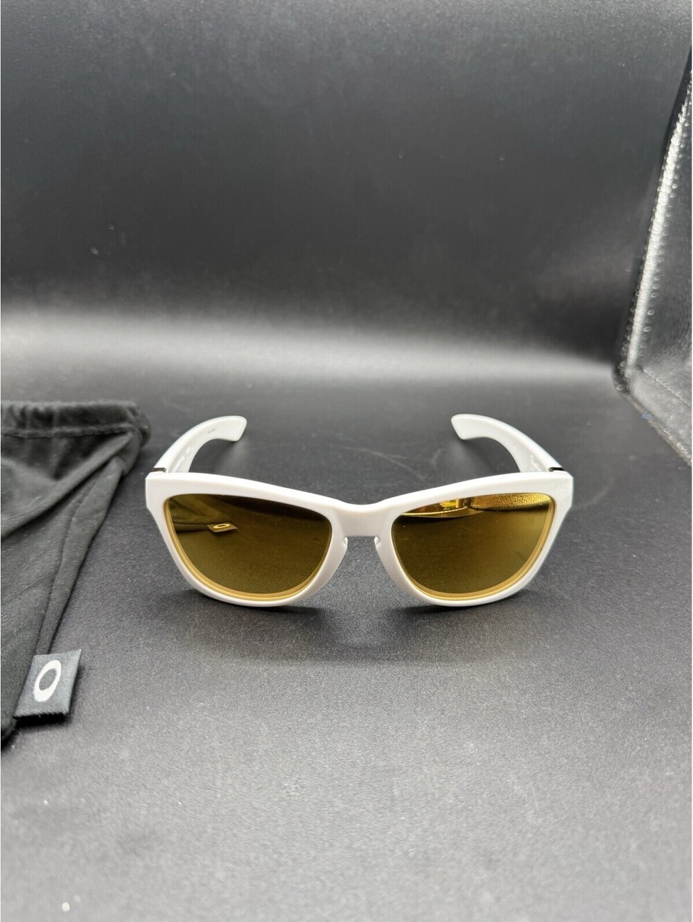 Oakley Jupiter White/24K Gold Iridium Lenses 03-249